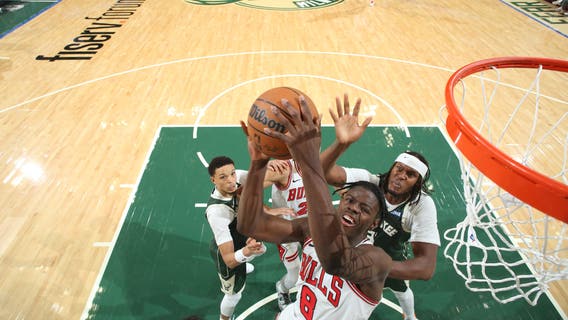 Milwaukee Bucks fall to the Bulls 132-125 in home opener
