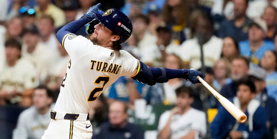 Brewers score: Turang homers, Milwaukee takes NLCS Game 1