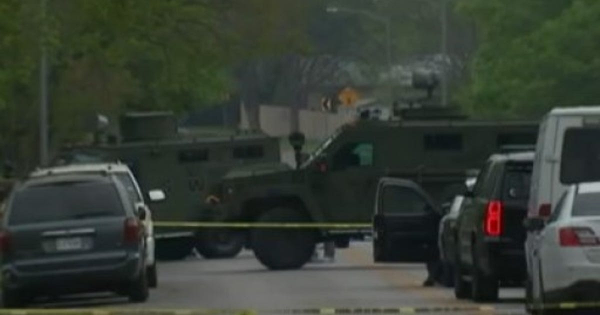 Man dead, two APD officers injured after SWAT incident | FOX 7 Austin