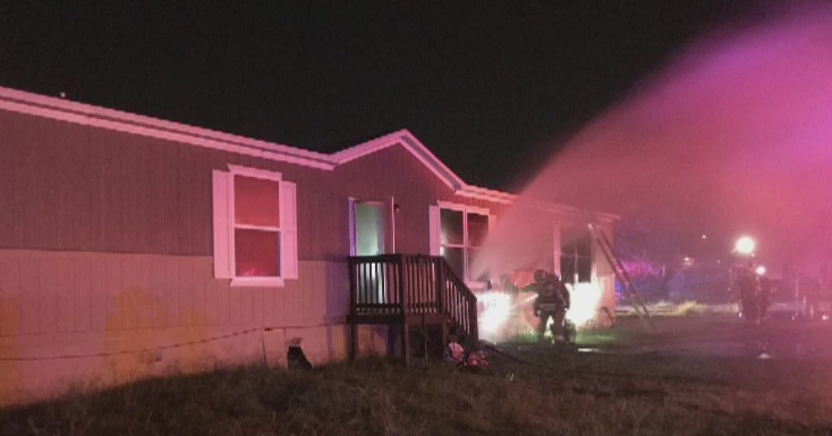 No injuries in SE Travis County mobile home fire | FOX 7 Austin