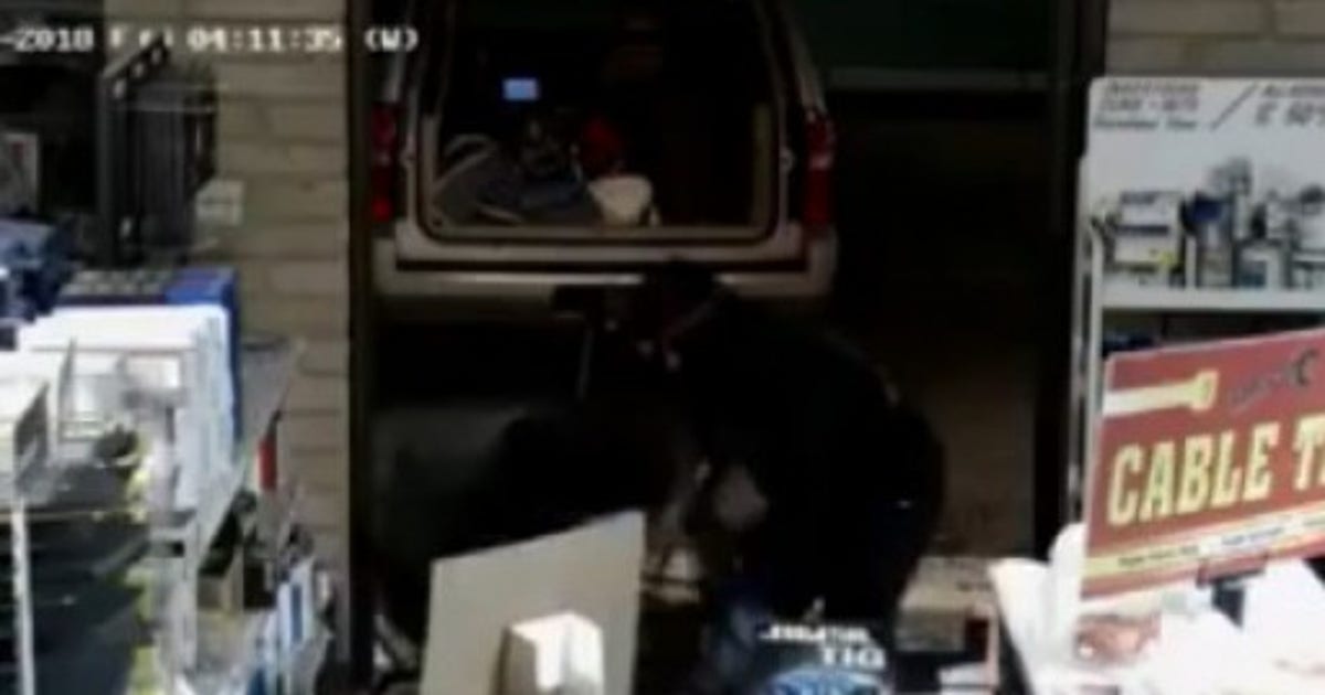 Police need help identifying two suspects caught on video burglarizing ...