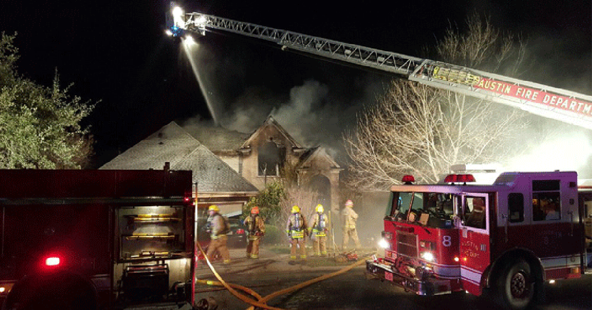 Family displaced after Northwest Austin house fire | FOX 7 Austin