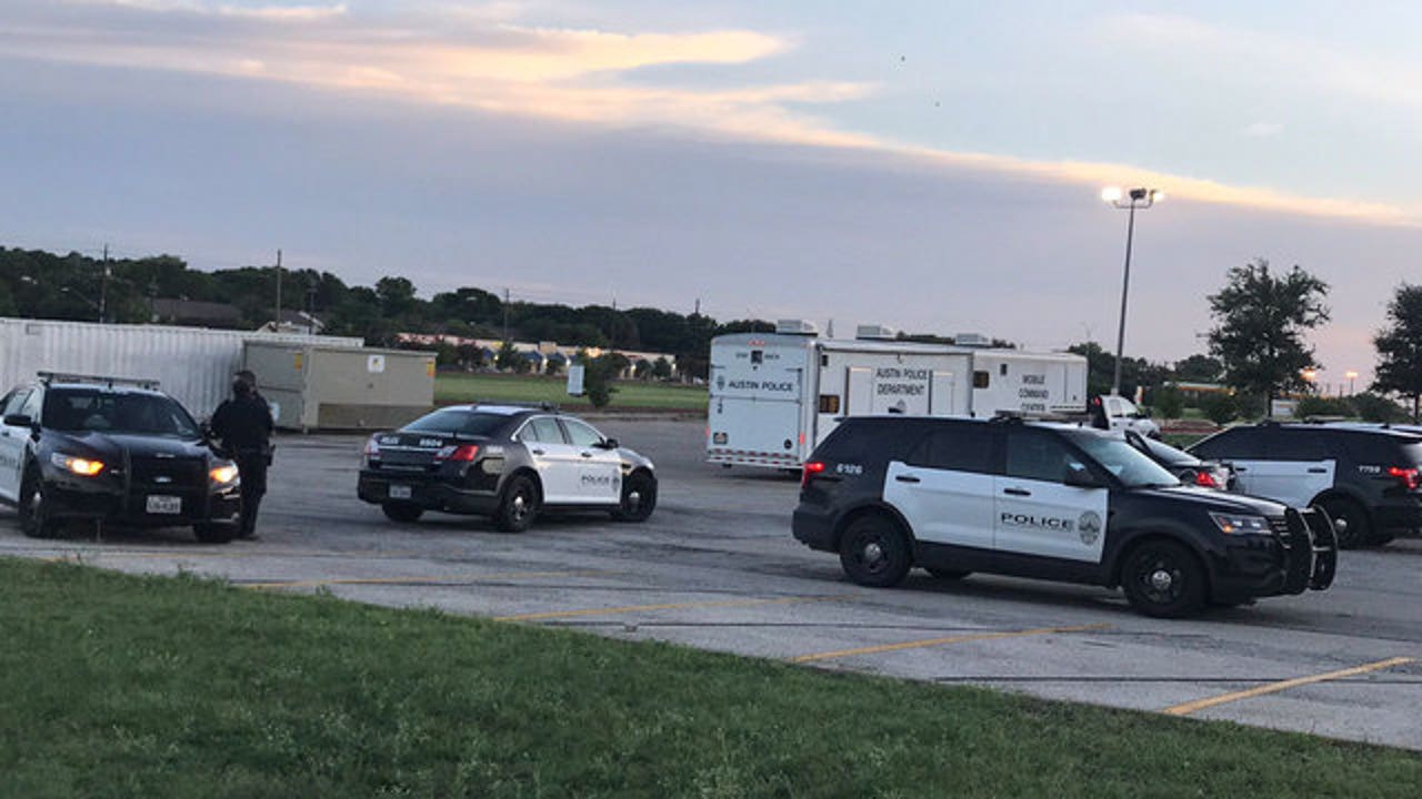 South Austin SWAT standoff ends peacefully
