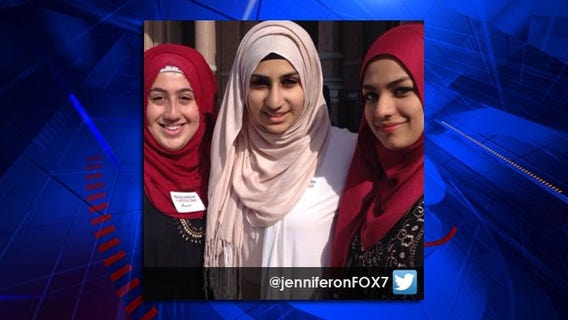 Muslims and protestors gather for Texas Muslim Capitol Day