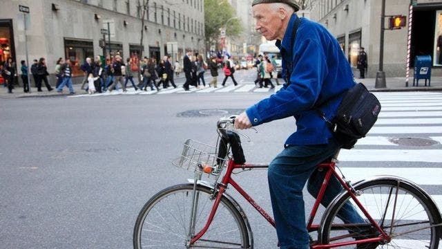 Bill Cunningham, NY Times fashion photographer, dies at 87
