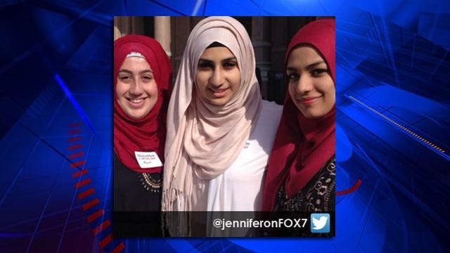 Muslims and protestors gather for Texas Muslim Capitol Day