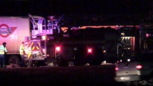 18-wheelers crash stalls traffic on I-35