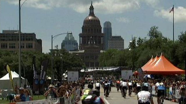 Thousands of cyclists ride to Austin to fight MS