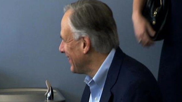 Governor Greg Abbott reports for jury duty