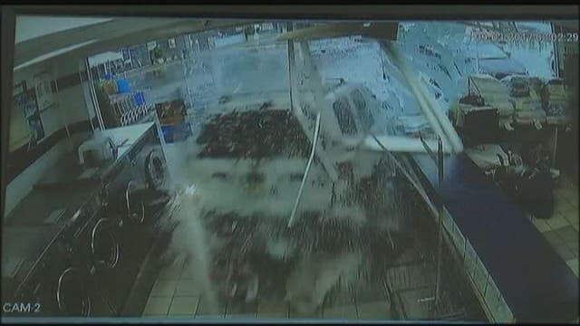 WATCH: New York driver crashes into laundromat