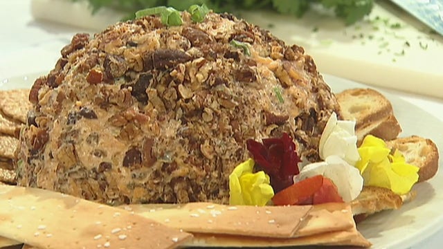 Cooking with FOX 7: Chile Pecan Cheeseball