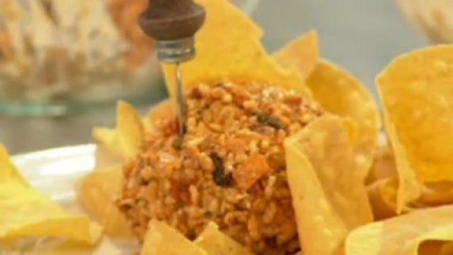 Cooking with FOX 7: Southwest Cheese Ball