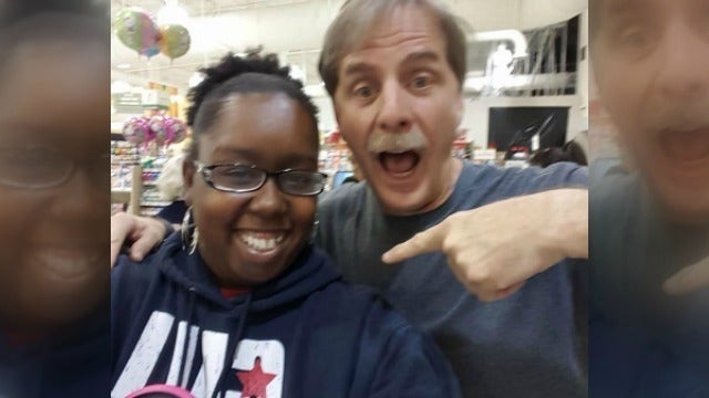 Comedian Jeff Foxworthy pays for Georgia woman's groceries