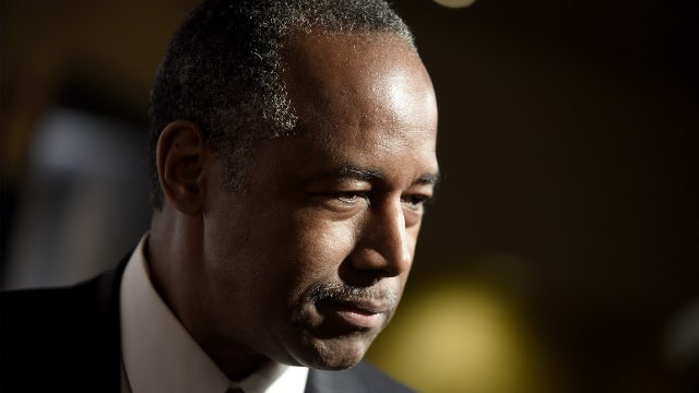 HUD Secretary Dr. Ben Carson tours affordable 3D-printed East Austin home