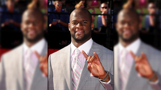 Texas quarterback Vince Young has been selected for induction into the College Football Hall of Fame