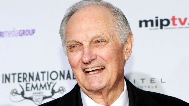 'M.A.S.H.' star Alan Alda reveals he has Parkinson's disease