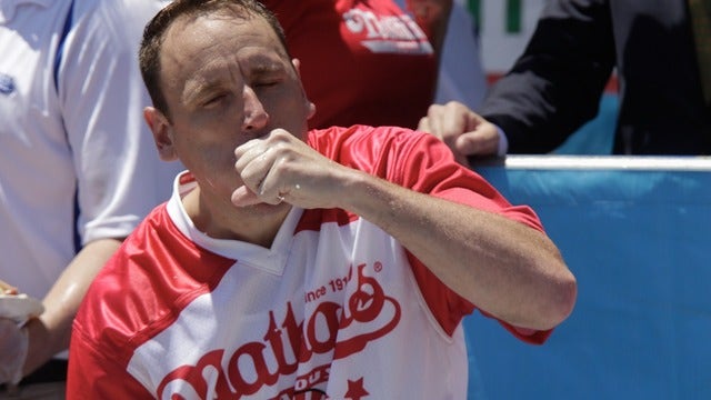 We have a wiener! Joey Chestnut eats 71 hot dogs for title