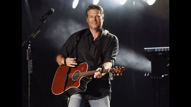 People names Blake Shelton its 2017 'Sexiest Man Alive'
