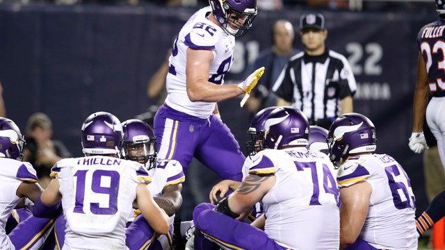 Vikings celebrate TD with game of 'Duck, Duck, Gray Duck'