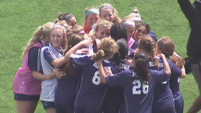 Hendrickson girls soccer in 6A state title game