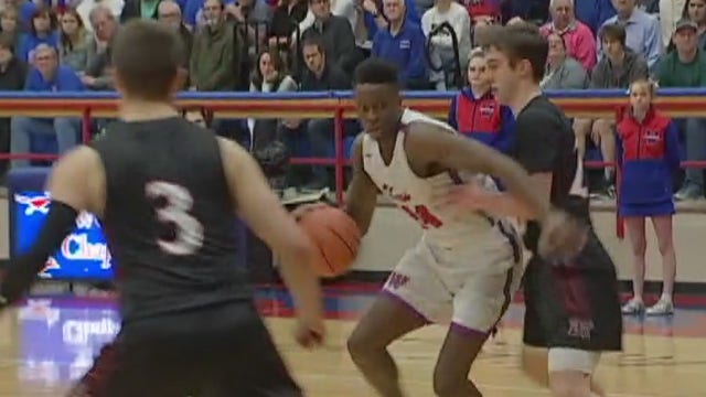 Westlake boys basketball team sweeps regular season series against Lake Travis