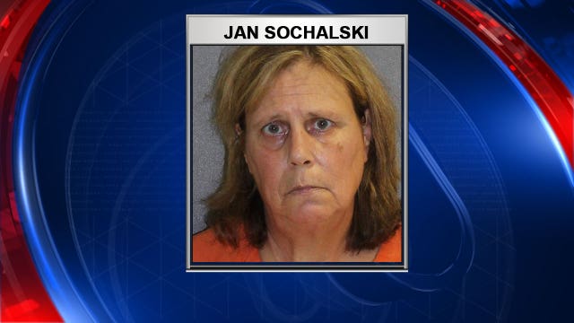 Retired nurse accused of killing ailing husband in hospital