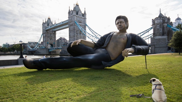 Giant statue of bare-chested Jeff Goldblum pops up in London