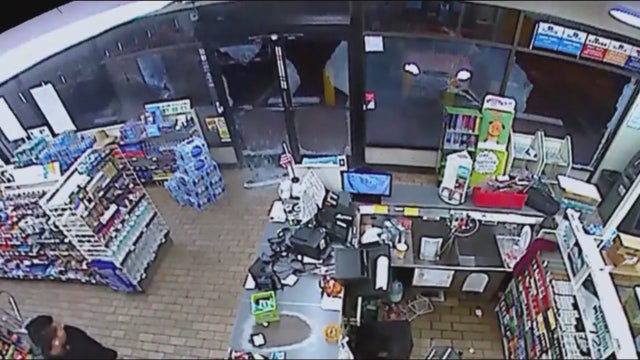 Man trashes 7-Eleven after clerk refuses to sell beer after 2AM