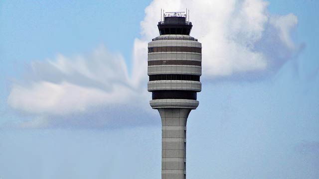 Orlando-to-New York JetBlue pilot accused of flying drunk