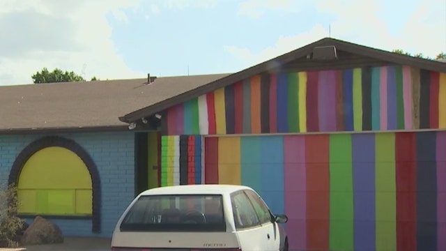 Peoria home painted in 100 colors