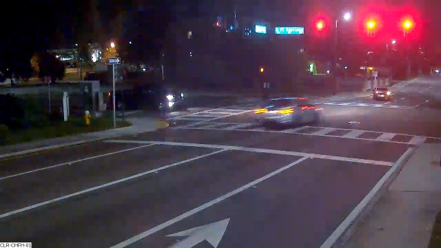 Red-light runner speeds through Clearwater intersection, nearly causing collision