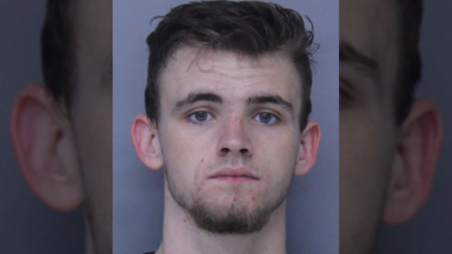 Florida man calls 911 to brag about fleeing traffic stop, 'what do we pay you guys for'