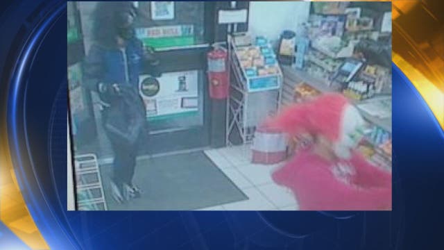 Masked clown, werewolf rob Wesley Chapel convenience store