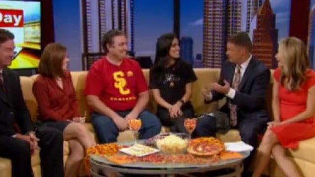 Discussing the Texas Longhorns and USC Trojans football game