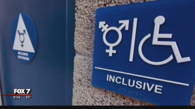 Transgender woman: Guard kicked me out of women's restroom