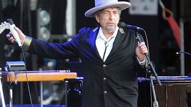 Nobel winner Dylan is likely in Stockholm next  year
