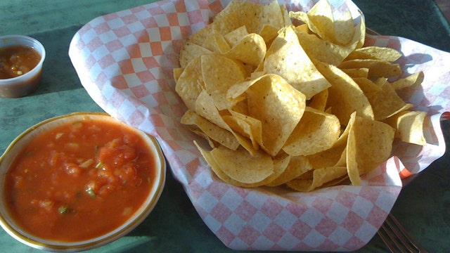 Massive brawl erupts inside Mexican restaurant over chips and salsa