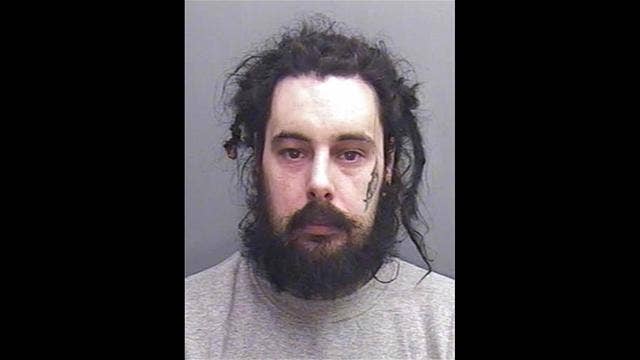 Man kills girlfriend, makes necklace with teeth