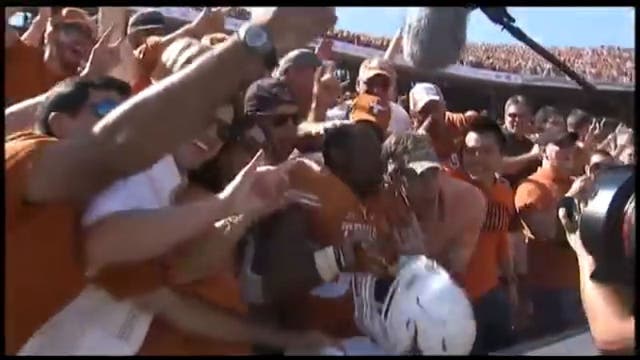 Texas upsets #10 Oklahoma