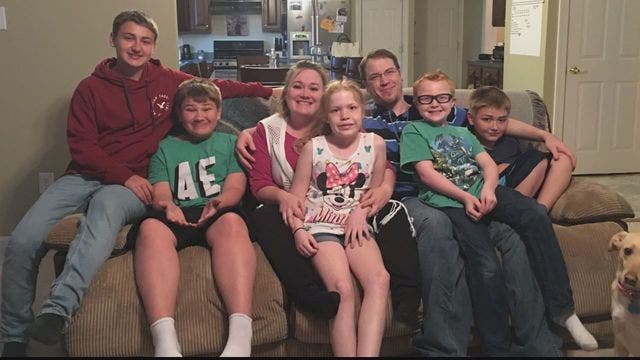 DaddyOFive father, stepmom lose custody of 2 children following YouTube prank video investigation