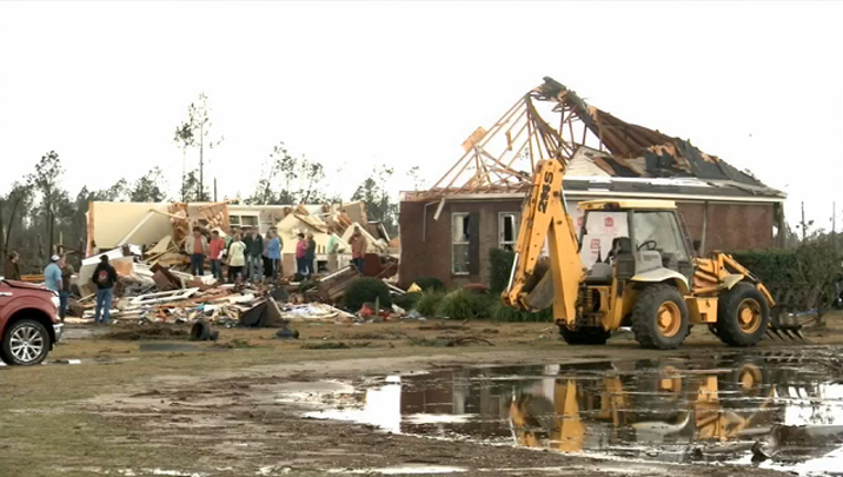 16 x 9) ADEL STORM DAMAGE_00.00.06.20_1485143667461-404959.png
