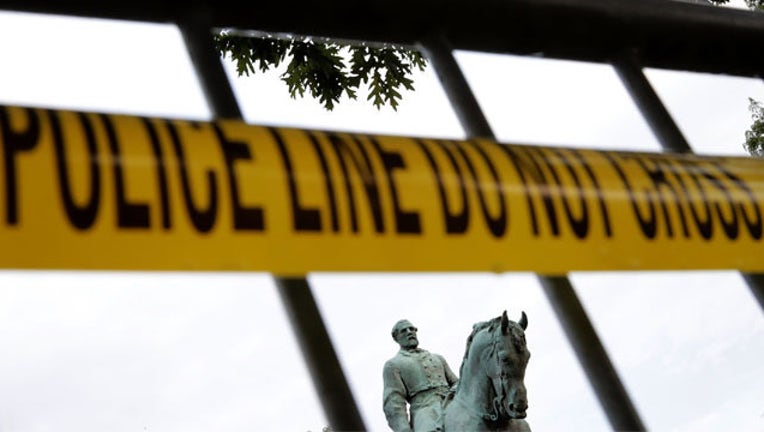 GETTY Robert E Lee statue_1503181834355.jpg