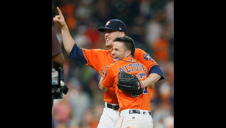 GETTY-Astros win in double header over Mets-408795