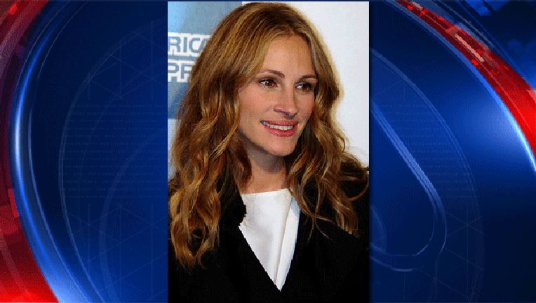 Julia-Roberts_1481920996485.gif