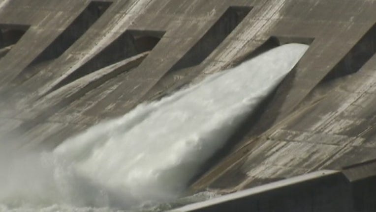 LCRA_opens_Mansfield_Dam_floodgates__AFD_1_20160531030402