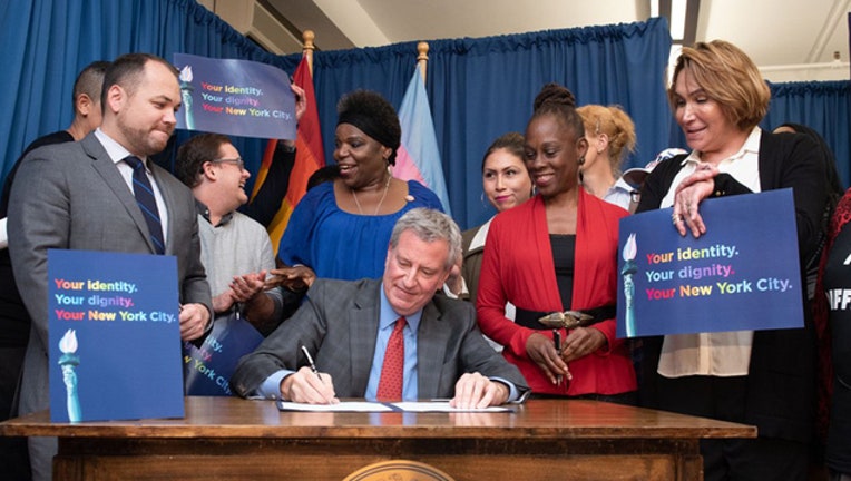 NYC_MAYOR_BIRTH_CERTIFICATE_DEBLASIO_101018_1539294376555-402970.jpg