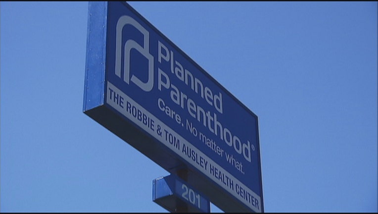 Planned Parenthood_1440188078736.jpg