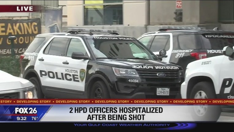 Two_officers_shot_in_SW_Houston_0_20170301035944-408795