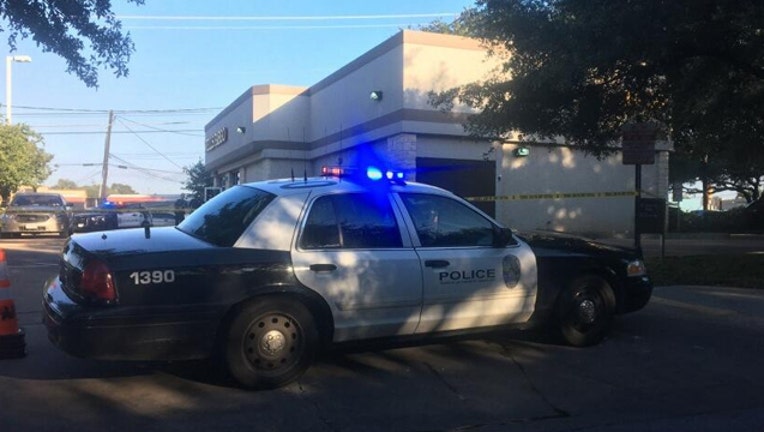 Wells Fargo bank robbery_1526003411614.jpg.jpg