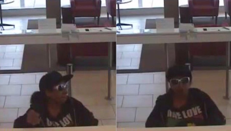 WellsFargorobbery_1555983758496_7142851_ver1.0_2560_1440_1557182235073.jpg
